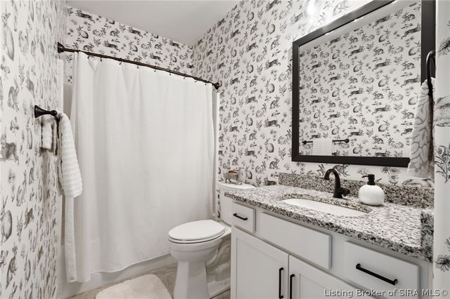 1619 Greenbrier Pointe, Henryville, IN 47126