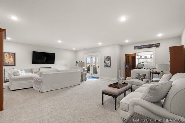 1619 Greenbrier Pointe, Henryville, IN 47126