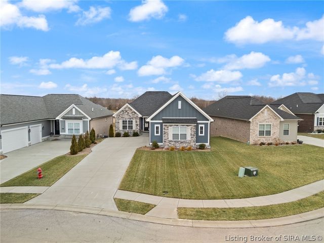 1619 Greenbrier Pointe, Henryville, IN 47126