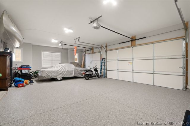 1619 Greenbrier Pointe, Henryville, IN 47126