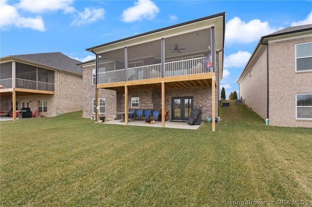 1619 Greenbrier Pointe, Henryville, IN 47126