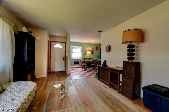 68 Comly Rd, Lincoln Park Boro, NJ 07035