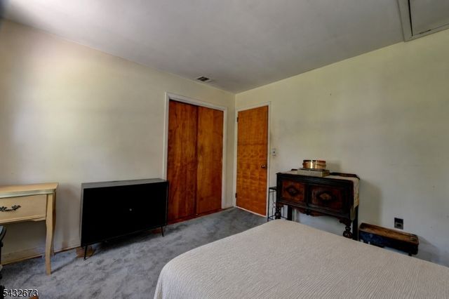 68 Comly Rd, Lincoln Park Boro, NJ 07035
