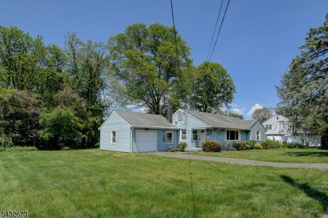 68 Comly Rd, Lincoln Park Boro, NJ 07035