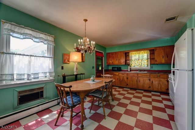 68 Comly Rd, Lincoln Park Boro, NJ 07035