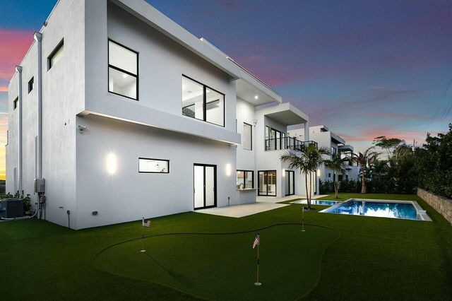 13440 Us Highway 1, Juno Beach, FL 33408