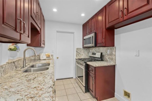 28225 Calle Gaviota, Menifee, CA 92586