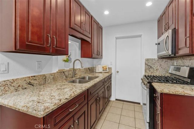 28225 Calle Gaviota, Menifee, CA 92586
