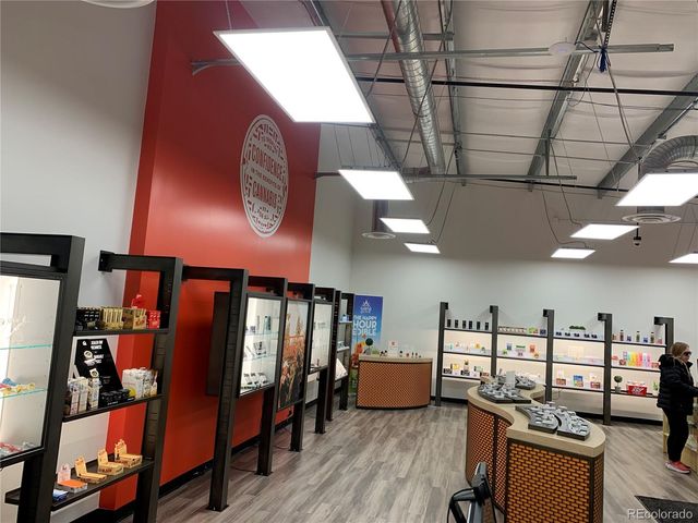 6101 Washington Street, Denver, CO 80216