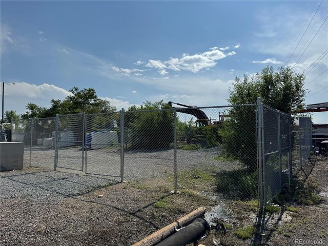 6101 Washington Street, Denver, CO 80216