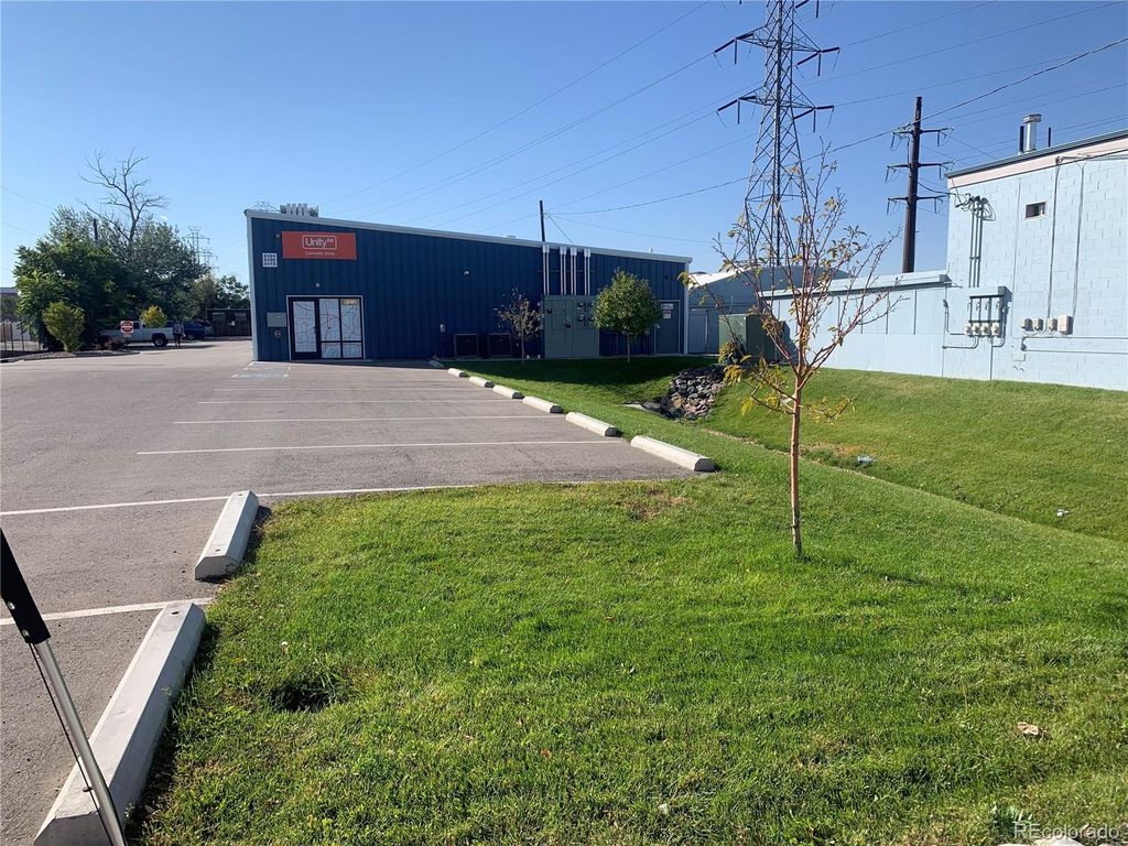 6101 Washington Street, Denver, CO 80216