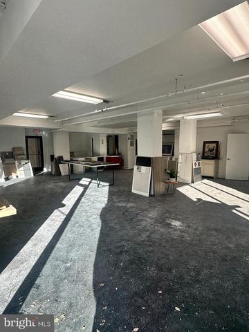 1822 SPRING GARDEN ST, Philadelphia, PA 19130