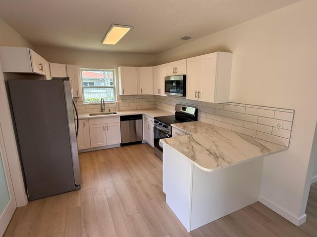 1417 Willow Road, West Palm Beach, FL 33406