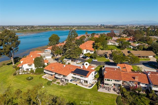 2111 Vista Entrada, Newport Beach, CA 92660