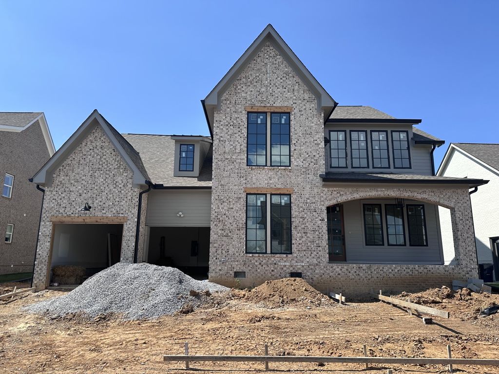 2756 Otterham Drive, Thompsons Station, TN 37179