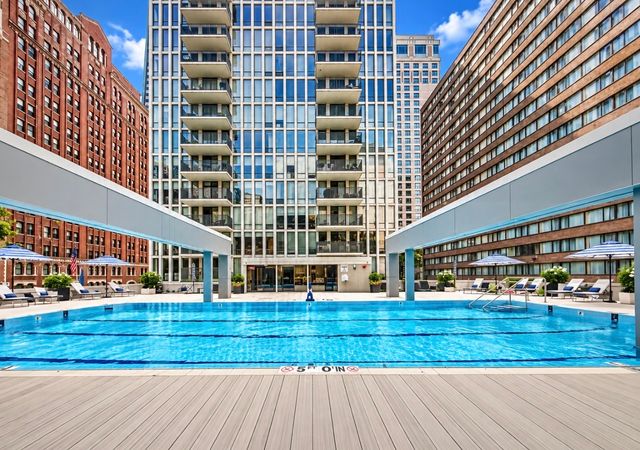 200 E Delaware Place 8C-9C, Chicago, IL 60611