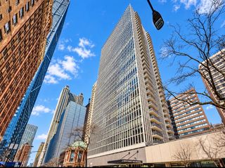 200 E Delaware Place 8C-9C, Chicago, IL 60611