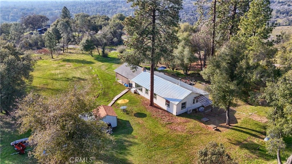 Image 3 of property listing at 5641 Darrah, Mariposa, CA 95338