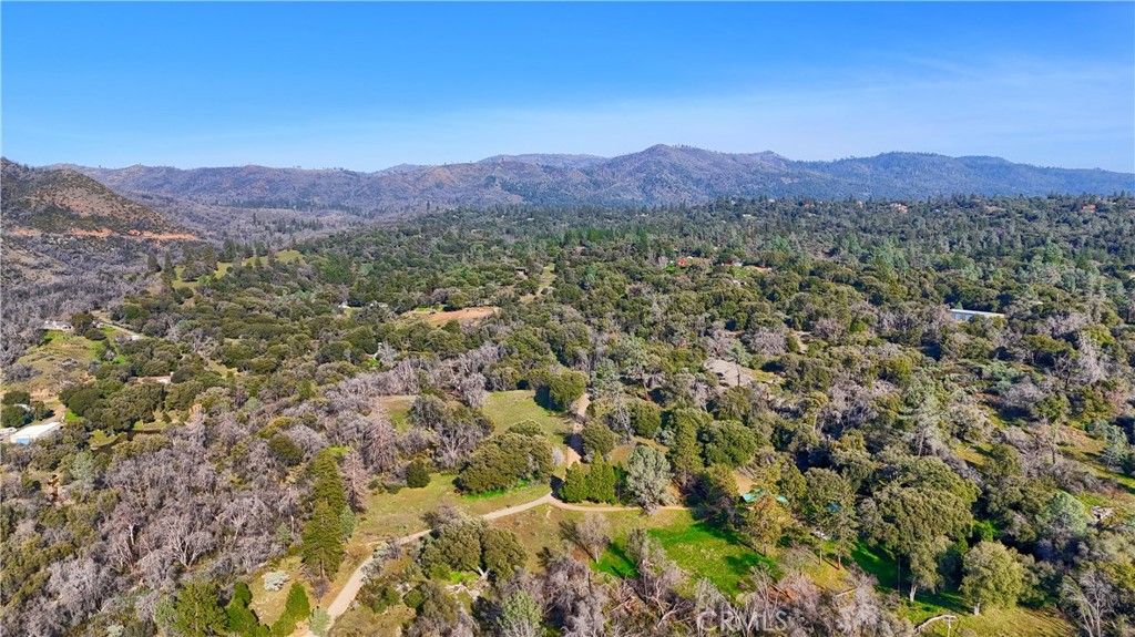 Image 5 of property listing at 5641 Darrah, Mariposa, CA 95338