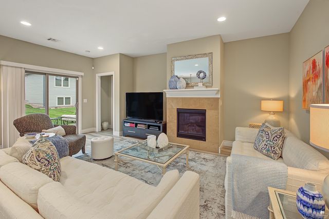 2128 Buckner Drive, Manhattan, KS 66503