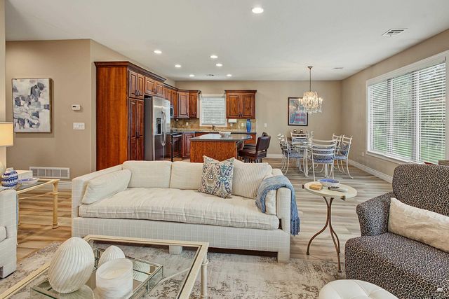 2128 Buckner Drive, Manhattan, KS 66503