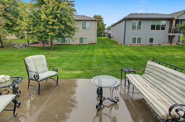 2128 Buckner Drive, Manhattan, KS 66503