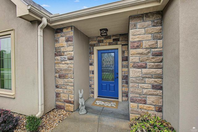 2128 Buckner Drive, Manhattan, KS 66503