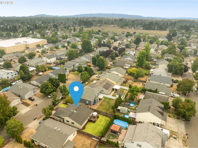 549 Se 72nd Ave, Hillsboro, OR 97123