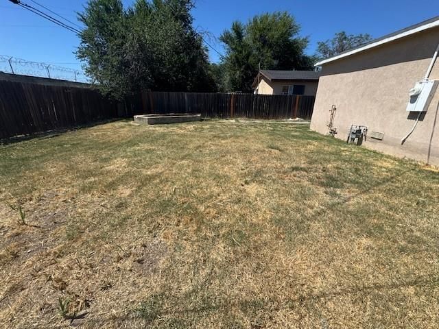 2437 Phelps St, Stockton, CA 95206