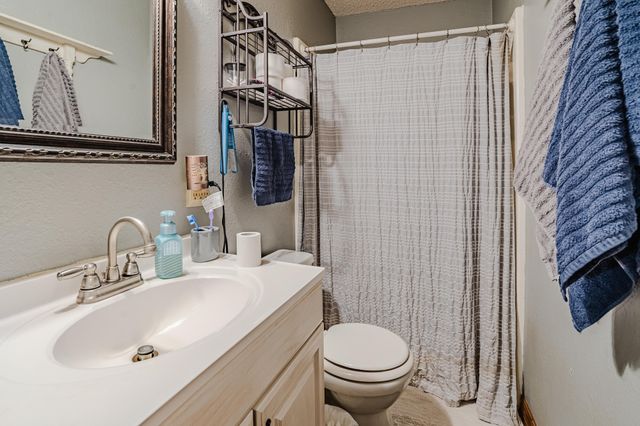 2291 Co Rd 2010, West Plains, MO 65775