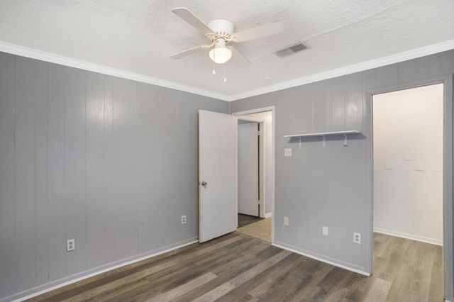 17306 Fife Lane, Webster, TX 77598