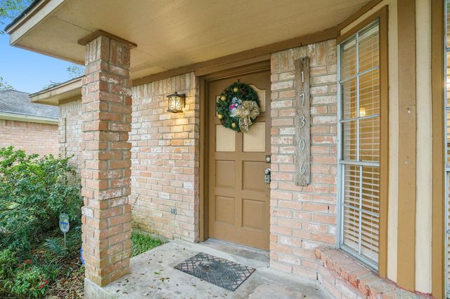 17306 Fife Lane, Webster, TX 77598