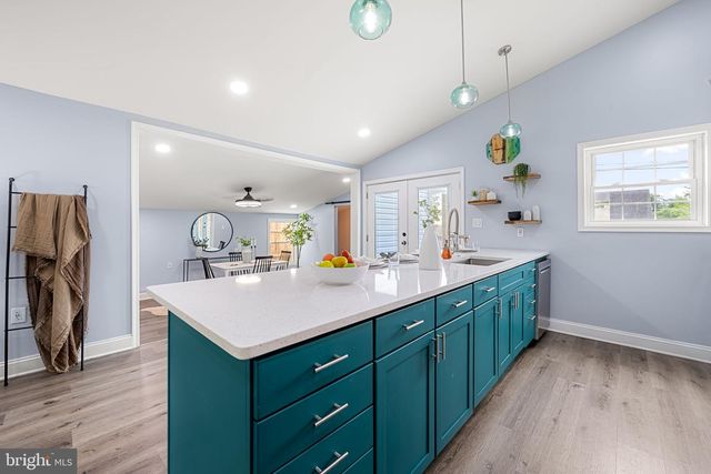 105 THOMAS RD, Glen Burnie, MD 21060