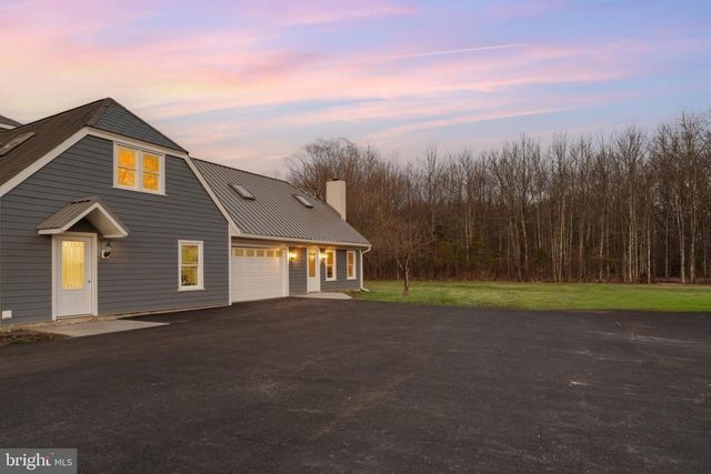 327 GEIGEL HILL RD, Ottsville, PA 18942