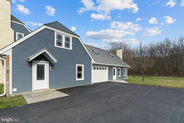 327 GEIGEL HILL RD, Ottsville, PA 18942