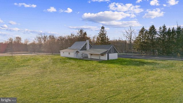 327 GEIGEL HILL RD, Ottsville, PA 18942