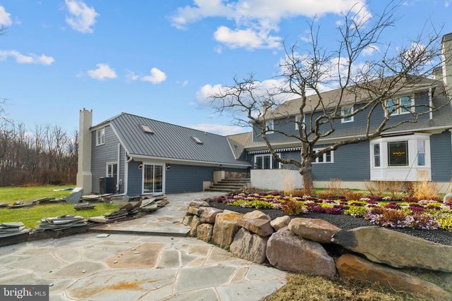 327 GEIGEL HILL RD, Ottsville, PA 18942