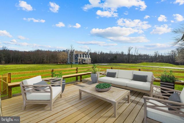 327 GEIGEL HILL RD, Ottsville, PA 18942