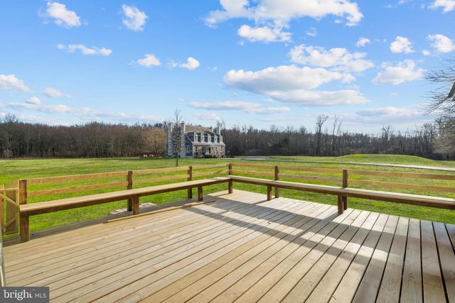 327 GEIGEL HILL RD, Ottsville, PA 18942