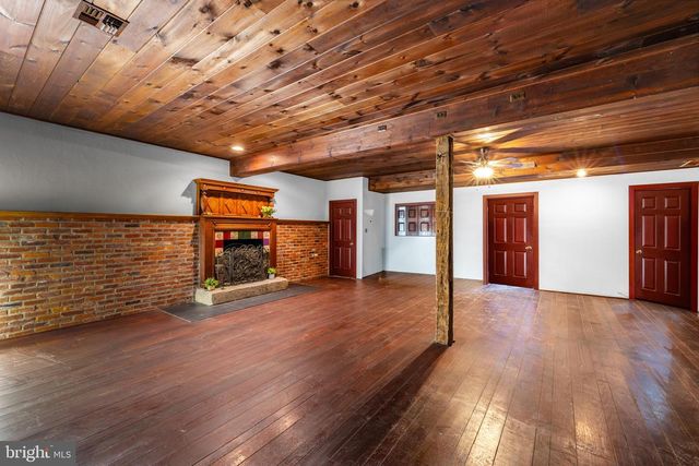 327 GEIGEL HILL RD, Ottsville, PA 18942