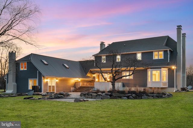 327 GEIGEL HILL RD, Ottsville, PA 18942