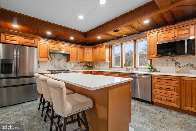 327 GEIGEL HILL RD, Ottsville, PA 18942