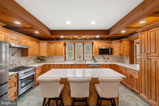 327 GEIGEL HILL RD, Ottsville, PA 18942