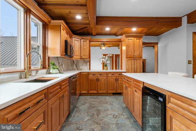 327 GEIGEL HILL RD, Ottsville, PA 18942