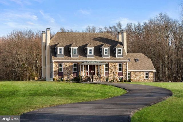 327 GEIGEL HILL RD, Ottsville, PA 18942