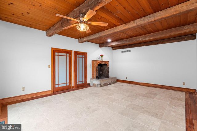 327 GEIGEL HILL RD, Ottsville, PA 18942