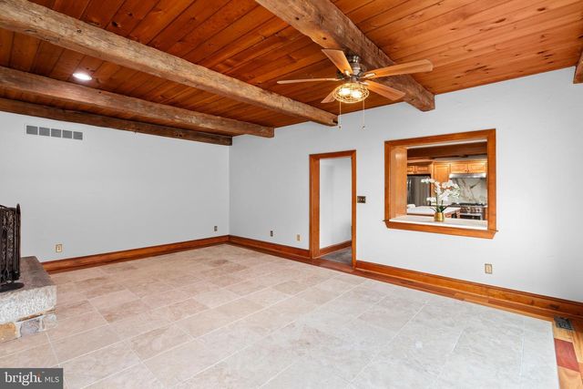 327 GEIGEL HILL RD, Ottsville, PA 18942