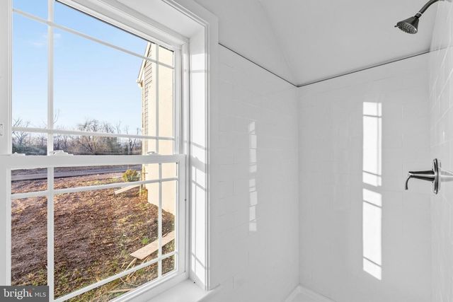 327 GEIGEL HILL RD, Ottsville, PA 18942