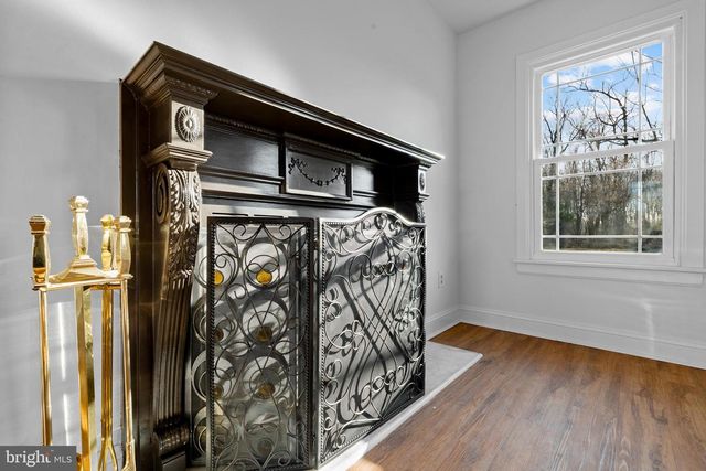 327 GEIGEL HILL RD, Ottsville, PA 18942