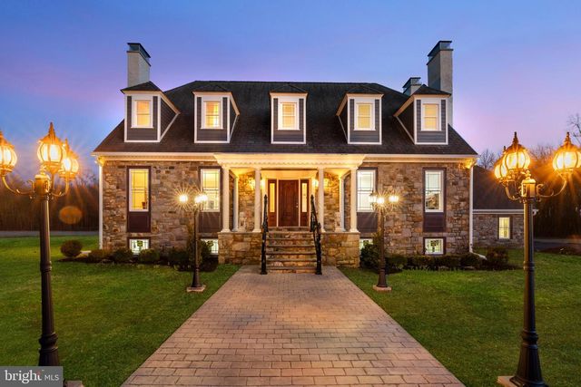 327 GEIGEL HILL RD, Ottsville, PA 18942